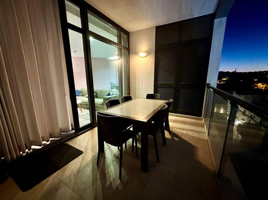 Stunning 2Br Apt In St Julians Saint Julian's Eksteriør billede